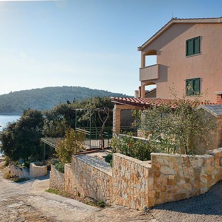 Holiday Home Mirna Vala Sevid Bagian luar foto