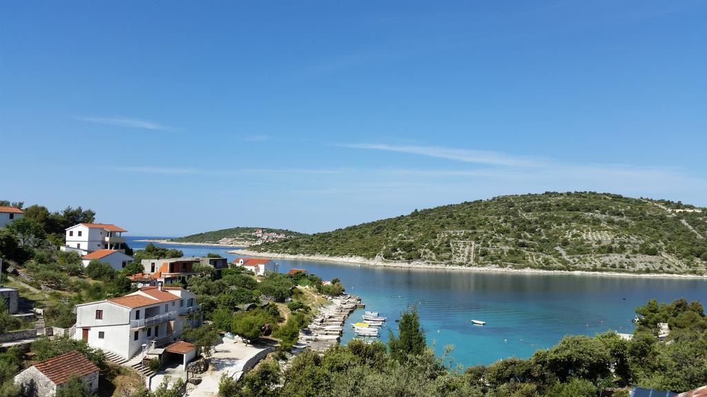 Holiday Home Mirna Vala Sevid Bagian luar foto