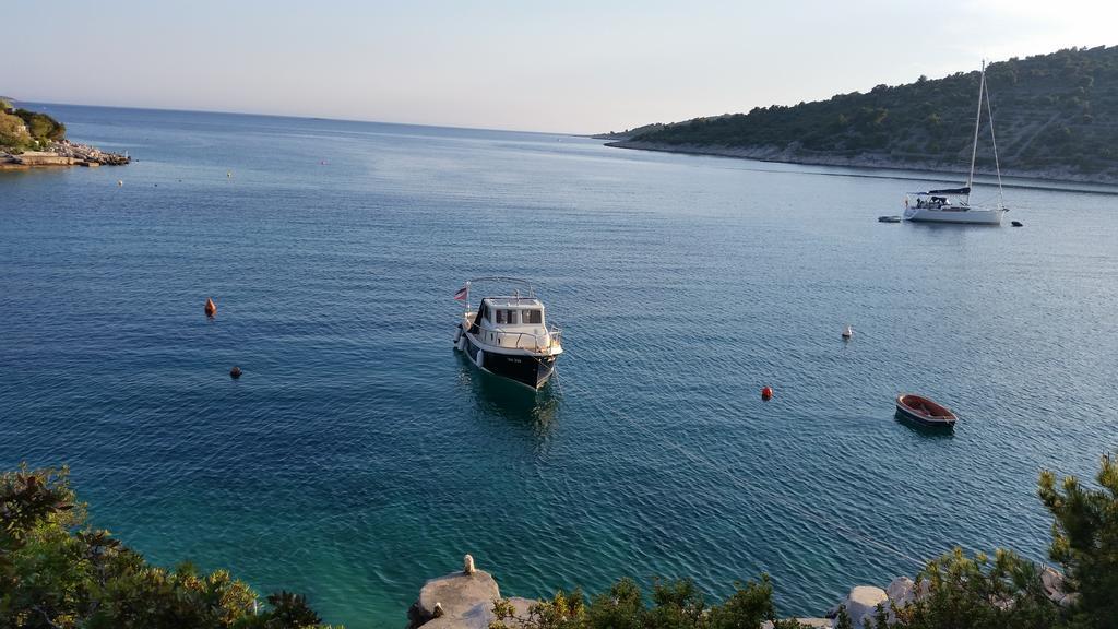 Holiday Home Mirna Vala Sevid Bagian luar foto